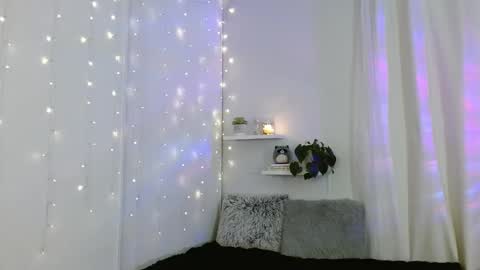 Lyra Rose online show from 14, 1, 2026