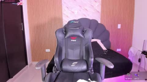    VIVIANA    online show from 6, 2, 2026