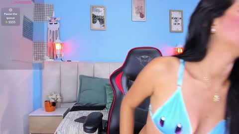 Lizzy smith  online show from 3, 1, 2025