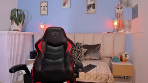 Lizzy smith  online show from 27, 1, 2025