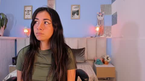 Lizzy smith  online show from 28, 1, 2025