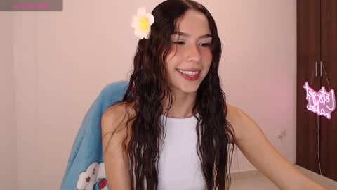 Snapshot of lzzyink chatting on 20, 10, 2025 lzzyink online show from 20, 10, 2025