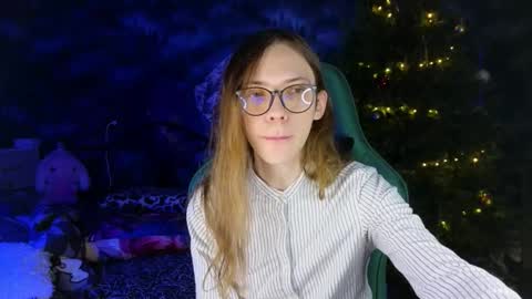 Snapshot of m1shq chatting on 17, 12, 2025 m1shq online show from 17, 12, 2025