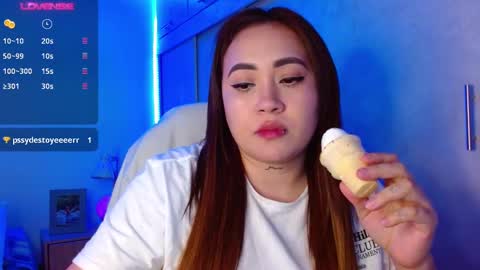 Snapshot of m33li chatting on 7, 2, 2025 Meli online show from 7, 2, 2025