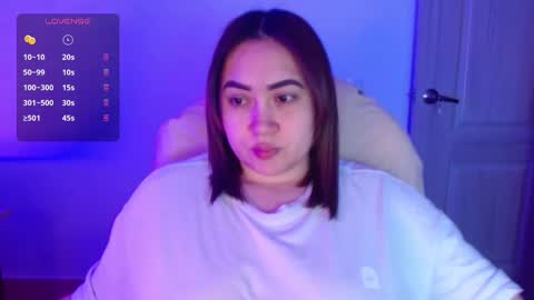 Snapshot of m33li chatting on 5, 10, 2025 Meli online show from 5, 10, 2025