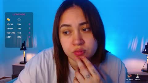 Snapshot of m33li chatting on 16, 11, 2025 Meli online show from 16, 11, 2025