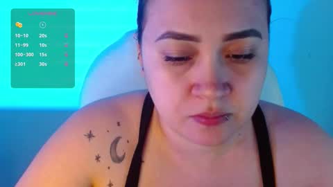 Snapshot of m33li chatting on 26, 11, 2025 Meli online show from 26, 11, 2025