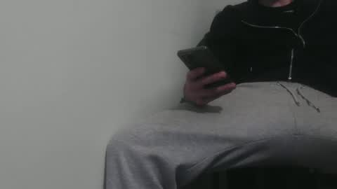 m4dh4tter24 online show from 4, 12, 2024