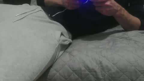 m4dh4tter24 online show from 7, 12, 2024