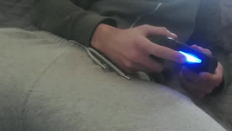 m4dh4tter24 online show from 26, 12, 2024