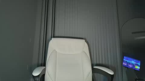 Snapshot of m_d_fl chatting on 16, 2, 2026 MD online show from 16, 2, 2026