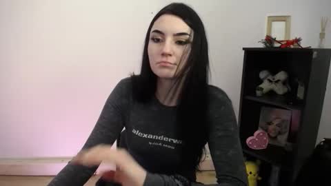 m_i_k_i_ online show from 16, 2, 2026