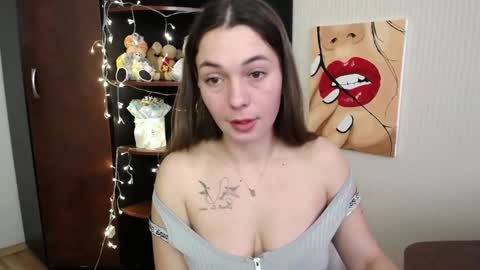 Vikki online show from 7, 3, 2025