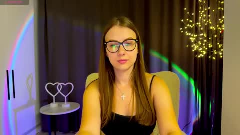 Snapshot of ma_ry_mee chatting on 18, 9, 2025 Mary online show from 18, 9, 2025