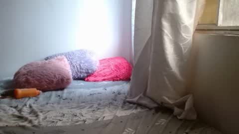 maaddy_thompson online show from 10, 3, 2026