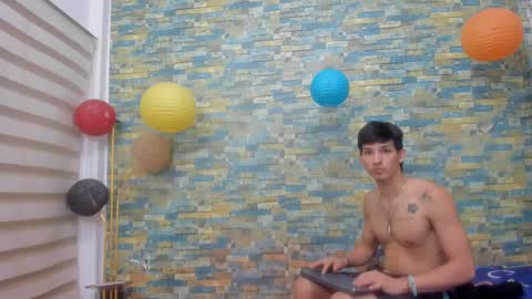 Snapshot of maaster420 chatting on 11, 1, 2025 itgram pezlo josue online show from 11, 1, 2025