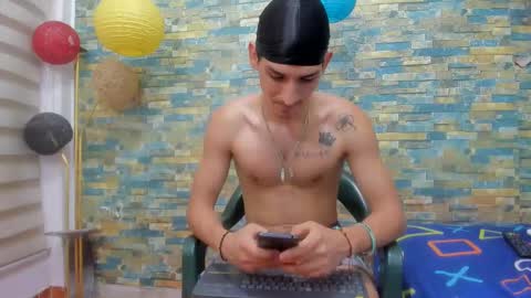 Snapshot of maaster420 chatting on 12, 1, 2025 itgram pezlo josue online show from 12, 1, 2025