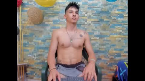 Snapshot of maaster420 chatting on 13, 1, 2025 itgram pezlo josue online show from 13, 1, 2025
