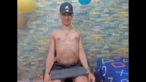 Snapshot of maaster420 chatting on 13, 1, 2025 itgram pezlo josue online show from 13, 1, 2025