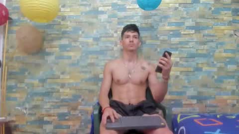 Snapshot of maaster420 chatting on 17, 1, 2025 itgram pezlo josue online show from 17, 1, 2025