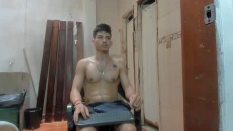 Snapshot of maaster420 chatting on 20, 1, 2025 itgram pezlo josue online show from 20, 1, 2025