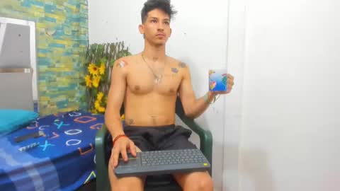 Snapshot of maaster420 chatting on 22, 1, 2025 itgram pezlo josue online show from 22, 1, 2025