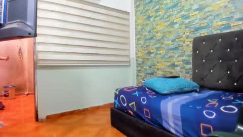 Snapshot of maaster420 chatting on 6, 2, 2025 itgram pezlo josue online show from 6, 2, 2025