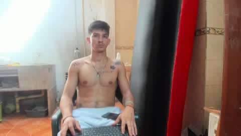 Snapshot of maaster420 chatting on 7, 2, 2025 itgram pezlo josue online show from 7, 2, 2025