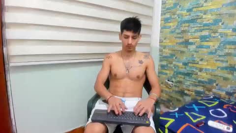 Snapshot of maaster420 chatting on 10, 2, 2025 itgram pezlo josue online show from 10, 2, 2025