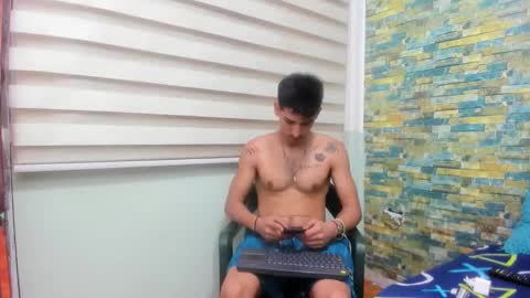Snapshot of maaster420 chatting on 12, 2, 2025 itgram pezlo josue online show from 12, 2, 2025
