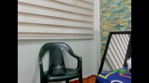 Snapshot of maaster420 chatting on 17, 2, 2025 itgram pezlo josue online show from 17, 2, 2025