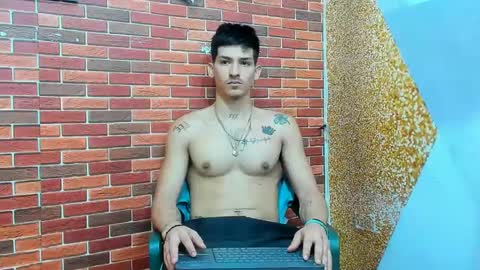 Snapshot of maaster420 chatting on 26, 2, 2025 itgram pezlo josue online show from 26, 2, 2025