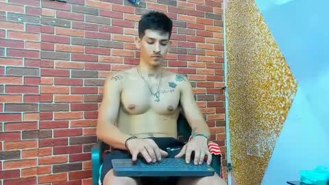 Snapshot of maaster420 chatting on 26, 2, 2025 itgram pezlo josue online show from 26, 2, 2025