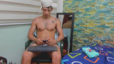 Snapshot of maaster420 chatting on 1, 3, 2025 itgram pezlo josue online show from 1, 3, 2025