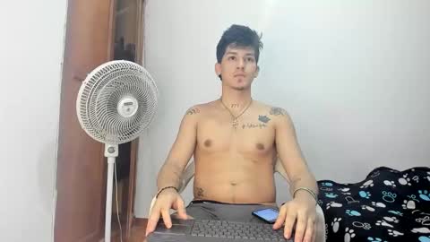 Snapshot of maaster420 chatting on 21, 9, 2025 itgram pezlo josue online show from 21, 9, 2025