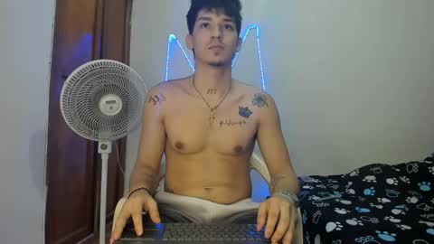 Snapshot of maaster420 chatting on 22, 9, 2025 itgram pezlo josue online show from 22, 9, 2025