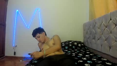 Snapshot of maaster420 chatting on 5, 10, 2025 itgram pezlo josue online show from 5, 10, 2025