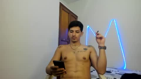Snapshot of maaster420 chatting on 9, 11, 2025 itgram pezlo josue online show from 9, 11, 2025