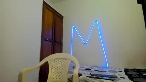 Snapshot of maaster420 chatting on 13, 11, 2025 itgram pezlo josue online show from 13, 11, 2025