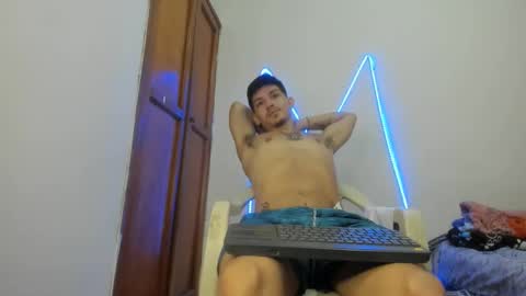 Snapshot of maaster420 chatting on 18, 12, 2025 itgram pezlo josue online show from 18, 12, 2025