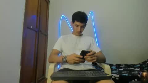 Snapshot of maaster420 chatting on 8, 1, 2026 itgram pezlo josue online show from 8, 1, 2026