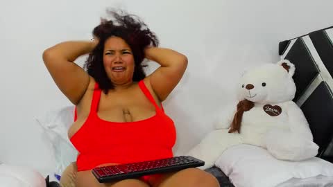 macarenaawills online show from 21, 2, 2025