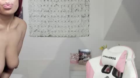 Snapshot of macdelice chatting on 28, 12, 2024 Mac Delice online show from 28, 12, 2024