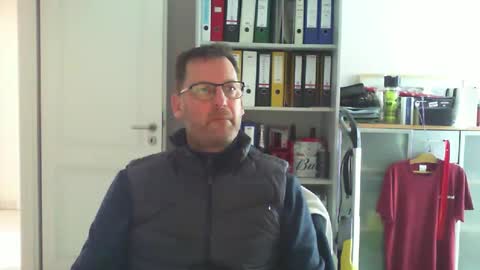 macfly67 online show from 17, 2, 2025