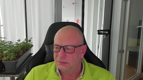 Snapshot of machinegun3dx chatting on 14, 12, 2025 Andy online show from 14, 12, 2025