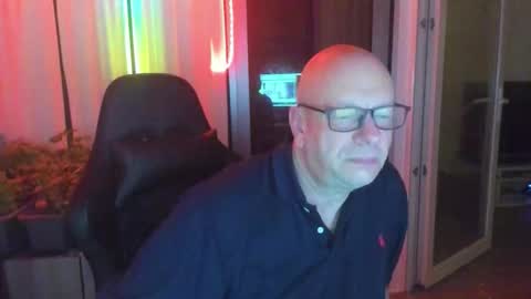 Snapshot of machinegun3dx chatting on 21, 12, 2025 Andy online show from 21, 12, 2025