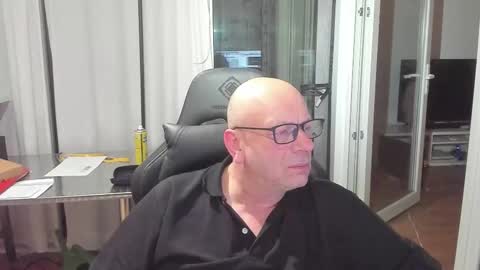 Snapshot of machinegun3dx chatting on 3, 2, 2026 Andy online show from 3, 2, 2026