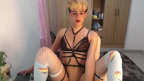 machissex online show from 2, 1, 2025