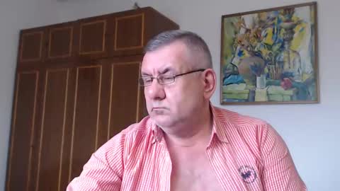 Macho online show from 1, 2, 2025