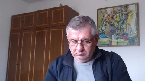 Macho online show from 2, 2, 2025